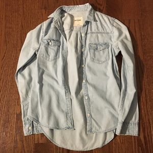 Light Button Down